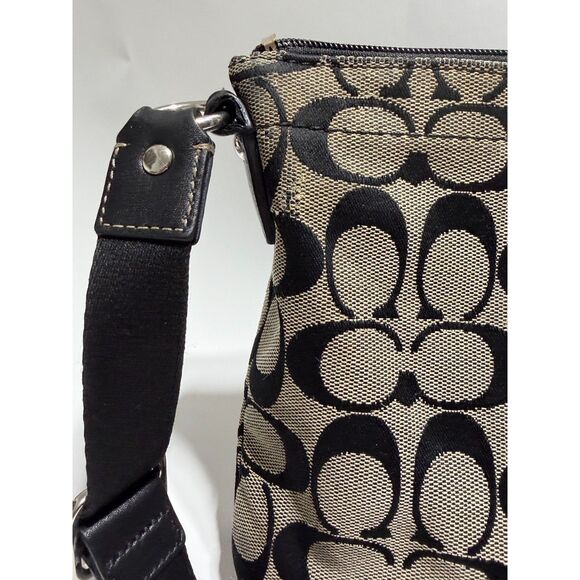 VTG Coach Purse Signature Stripe C Swingback Crossbody Bag Gray Black Zipper - Picture 2 of 12
